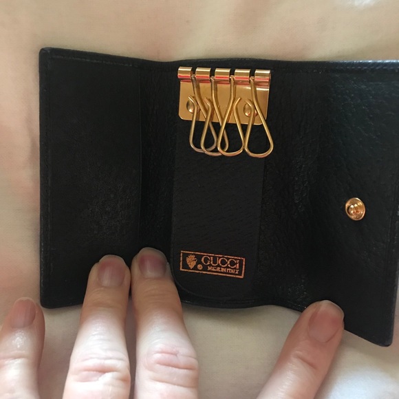 Gucci Vintage GG Signature Leather 4 Key Holser - Picture 3 of 8